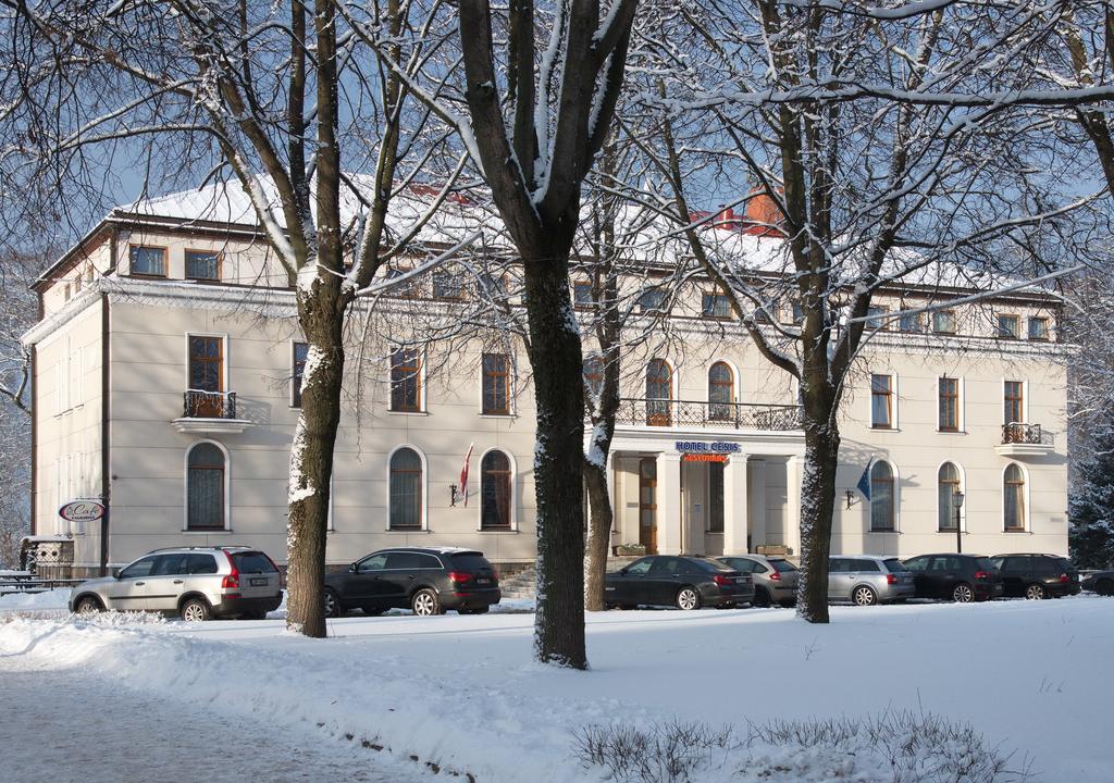 Hotel Cesis Bagian luar foto