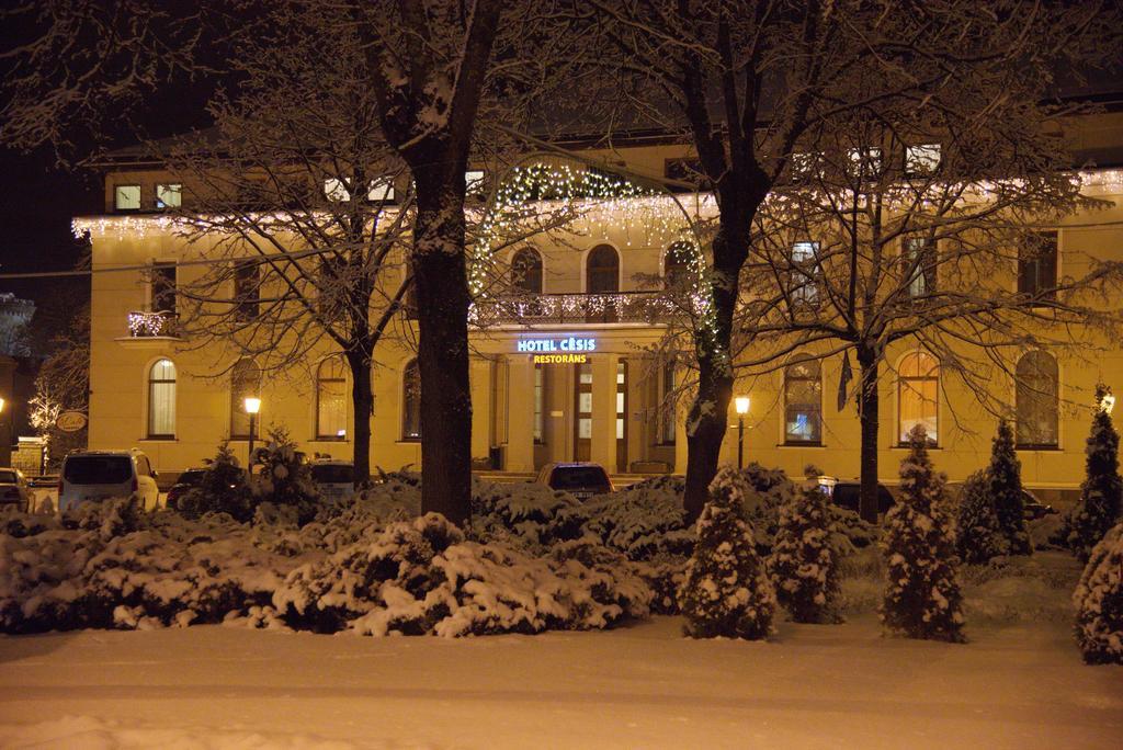 Hotel Cesis Bagian luar foto