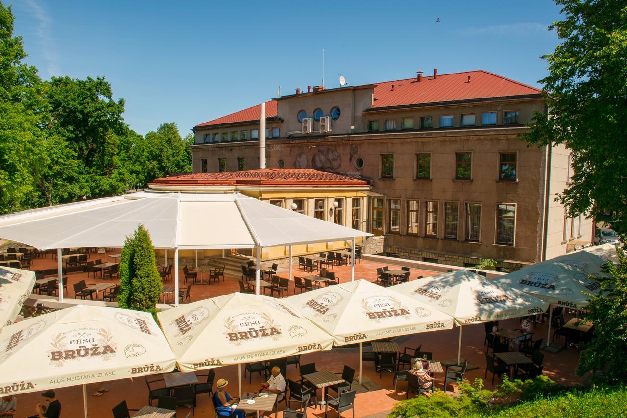 Hotel Cesis Bagian luar foto